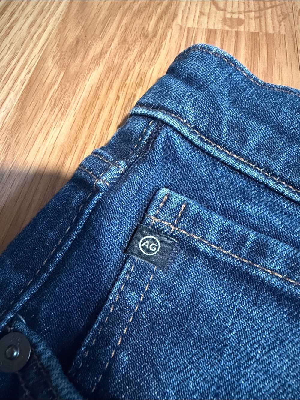 NWT AG Brinley Mid-Rise Straight Leg Jeans Size 31 - Picture 7 of 9